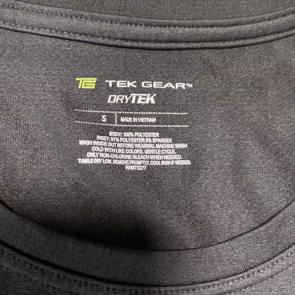 Womens TEK GEAR, DryTEK Yoga Tank! “Yoga Girls are TWISTED” Super Cute! EUC SM🎄 - Picture 3 of 8